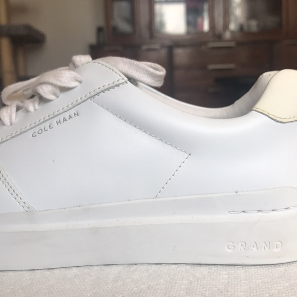 Cole Hana Grand White 8.5B (wide) Women Sneakers Like New - Picture 5 of 8